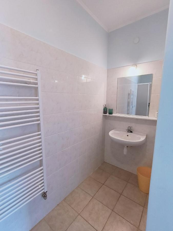 Cozy Room With Garden In ברטיסלאבה מראה חיצוני תמונה