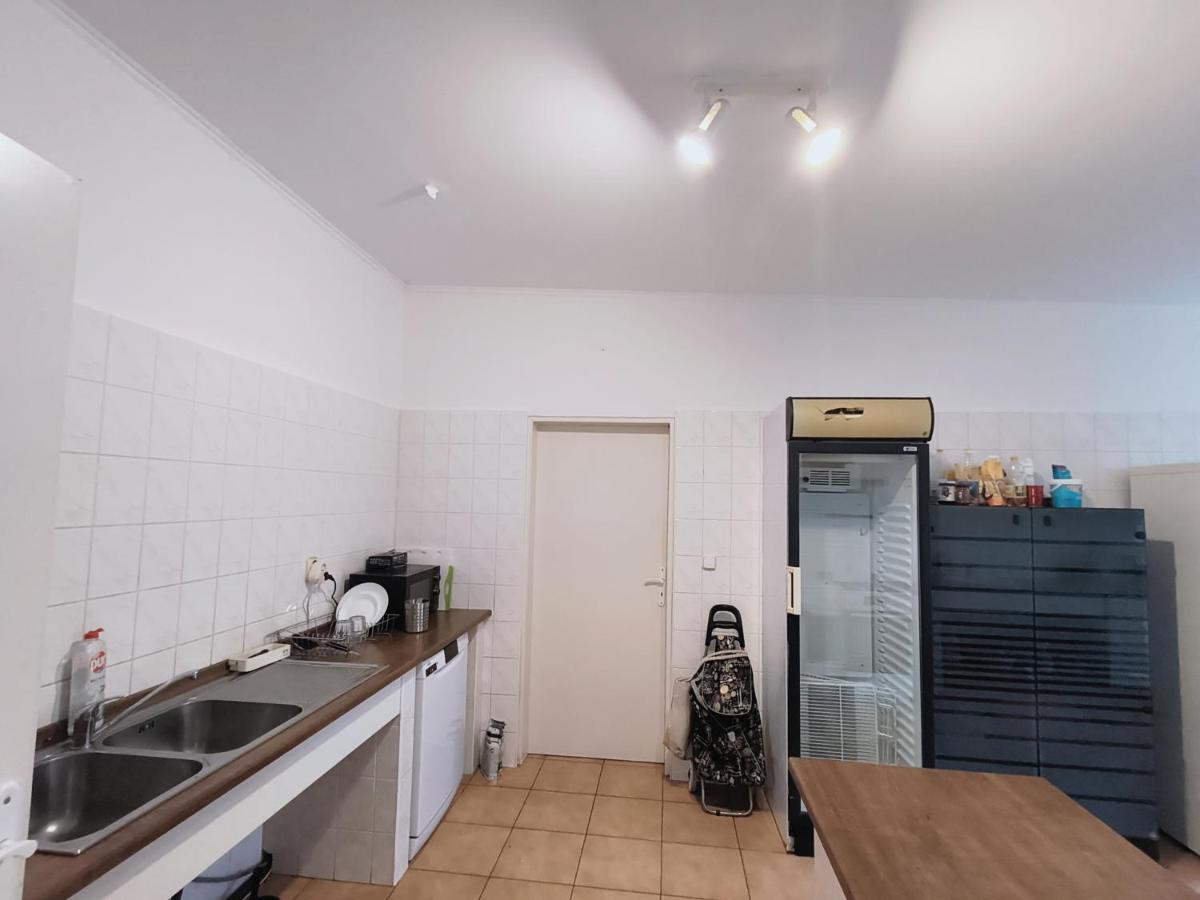 Cozy Room With Garden In ברטיסלאבה מראה חיצוני תמונה
